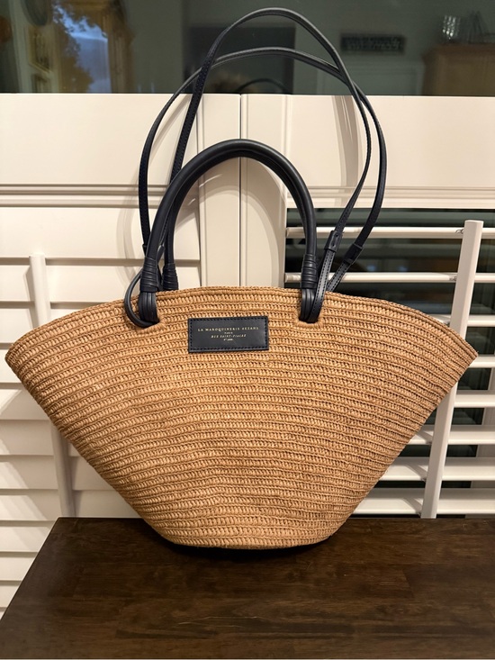 Sezane Handbags - Sezane Justine Basket Bag in Deep Natural Navy Raffia NWOT